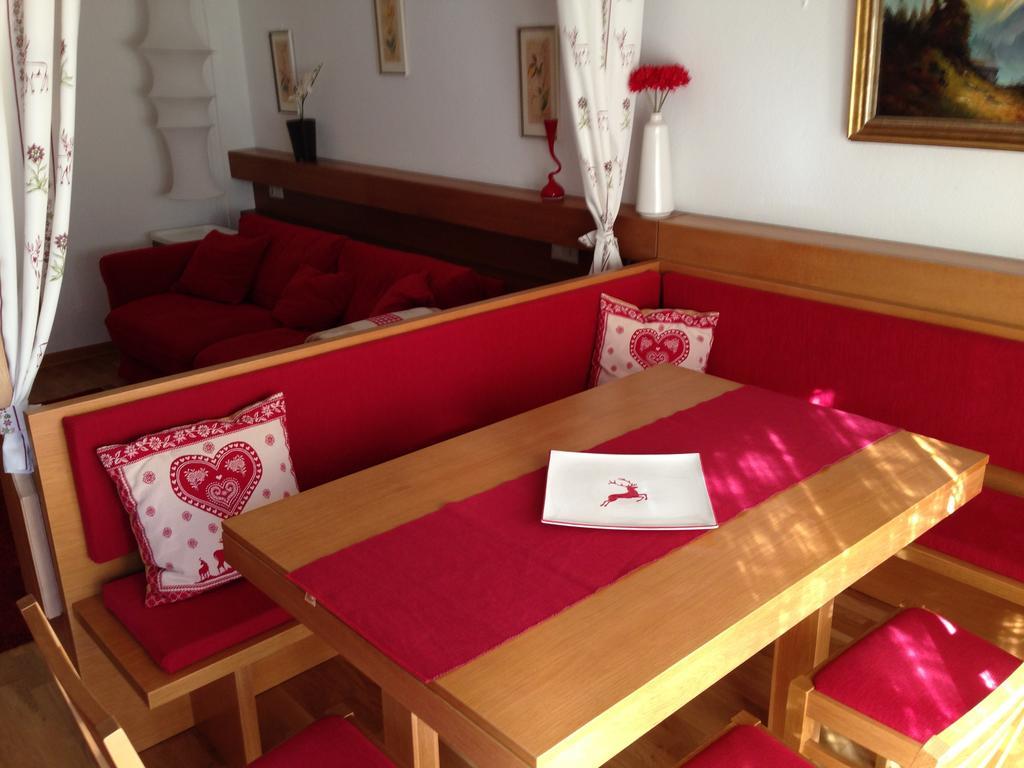 Haus Schuschnig Apartment Bad Kleinkirchheim Room photo